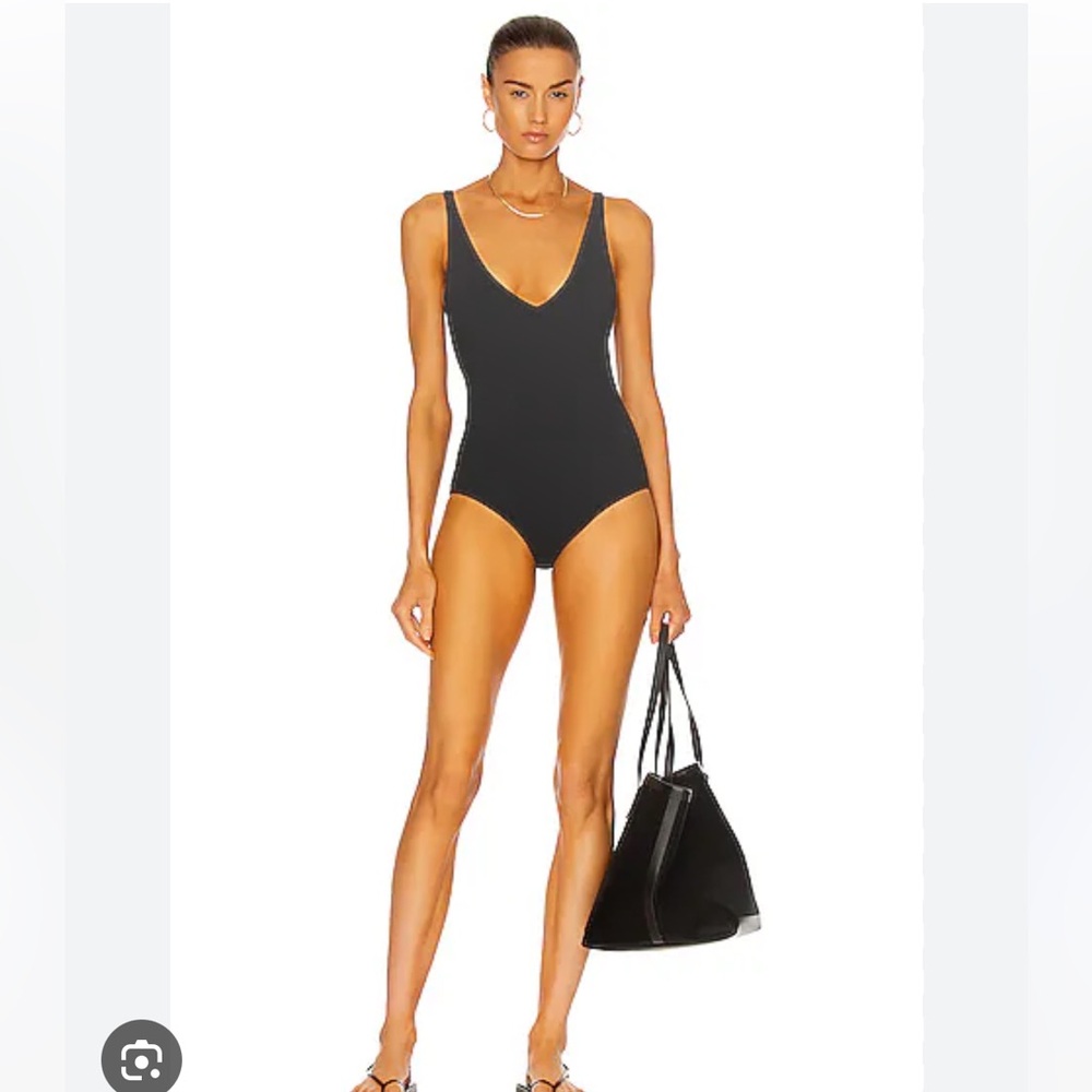COPY - Toteme deep v swimsuit M